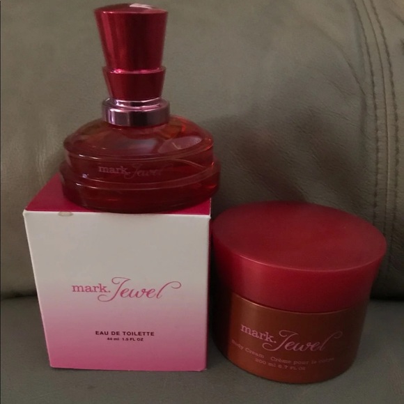 ISO!!!!!! JEWEL BY MARK. SOLD BY AVON!! - Picture 1 of 1